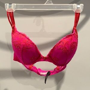 Victoria’s Secret bra